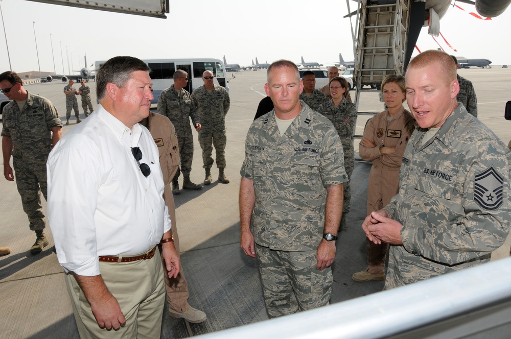 Secretary of the Air Force Meets With 379 Air Expeditionary Wing Airmen