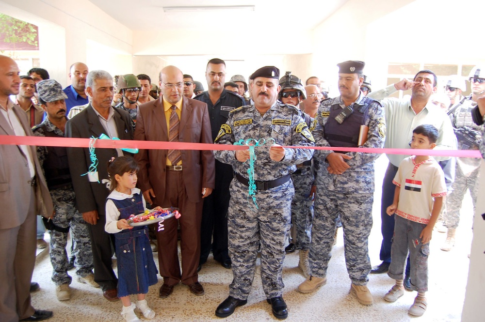 Wolfhounds, government of Iraq work to rebuild education