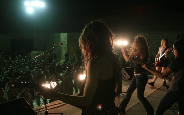 ThundHerStruck Rocks TQ