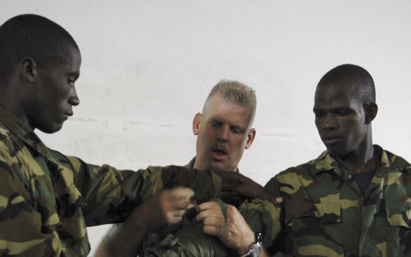 Dominican Military Members Learn Basic First Aid, Life Saving Skills