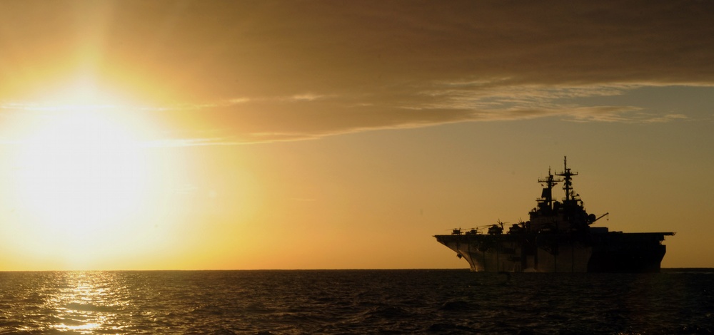 USS Kearsarge Humanitarian Assistance USS Kearsarge Humanitarian Assistance