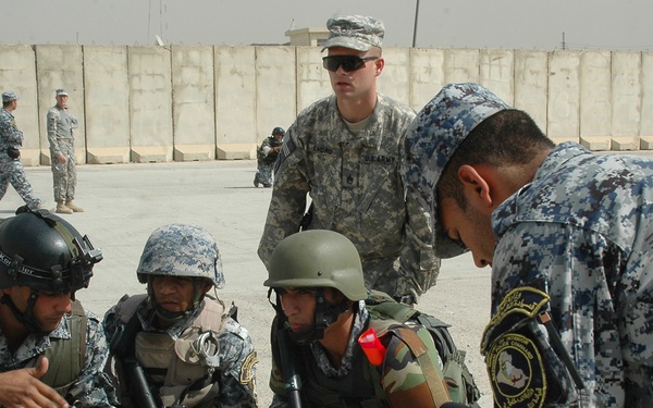 NP conduct STX training in Iraq