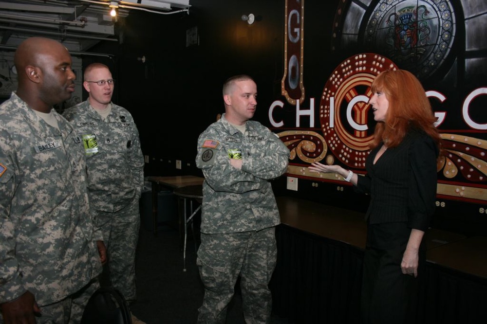 Kathy Griffin Recognizes Chicagoland Soldiers