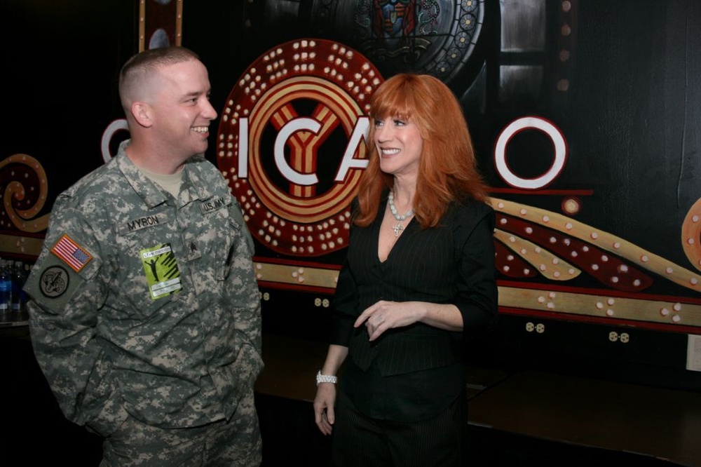 Kathy Griffin Recognizes Chicagoland Soldiers