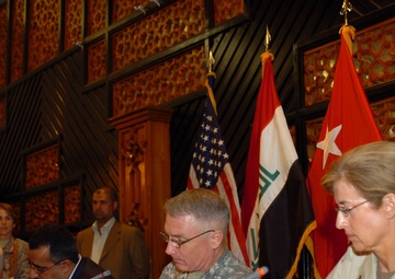 Multi-National Division – Baghdad, Government Of Iraq leaders agree on guidelines for Iraqi reconstruction