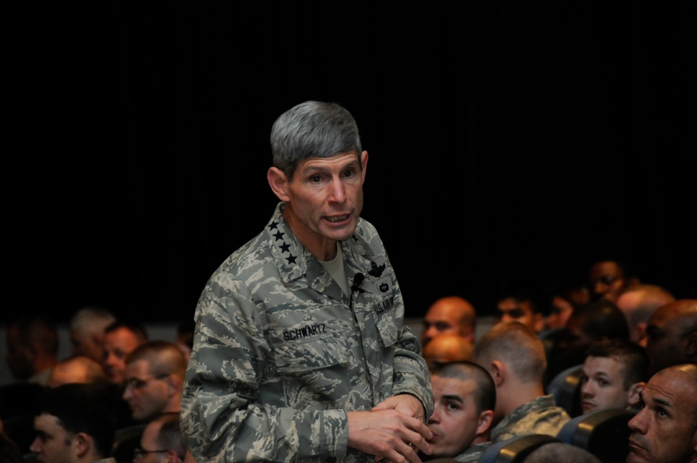 Air Foce Chief of Staff Visits 379th Air Expeditionary Wing