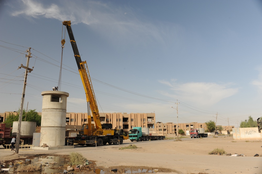 Iraqi army builds guard towers