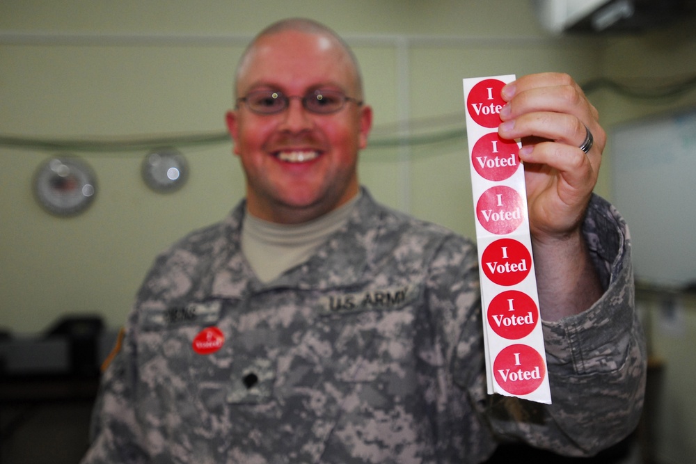 Soldiers Vote While Deployed