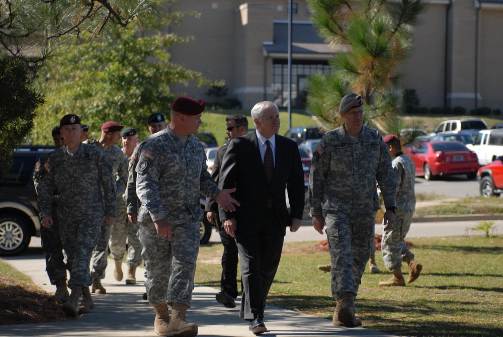 Secretary of Defense Makes First Visit to Fort Bragg
