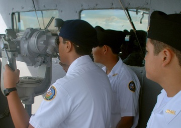 Navy Junior Reserve Officer Training Corps students tour USS Frank Cable