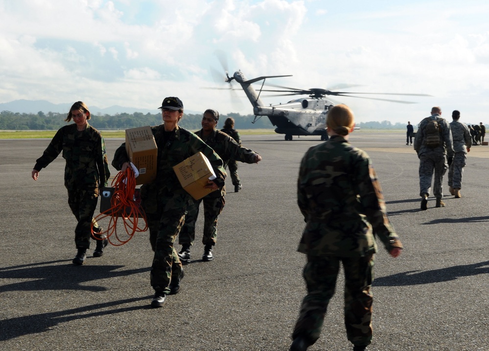 USS Kearsarge Continuing Promise 08 USS Kearsarge Continuing Promise 08