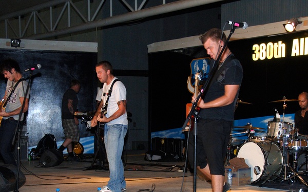 A Verse Unsung Rocks the 380th Air Expeditionary Wing