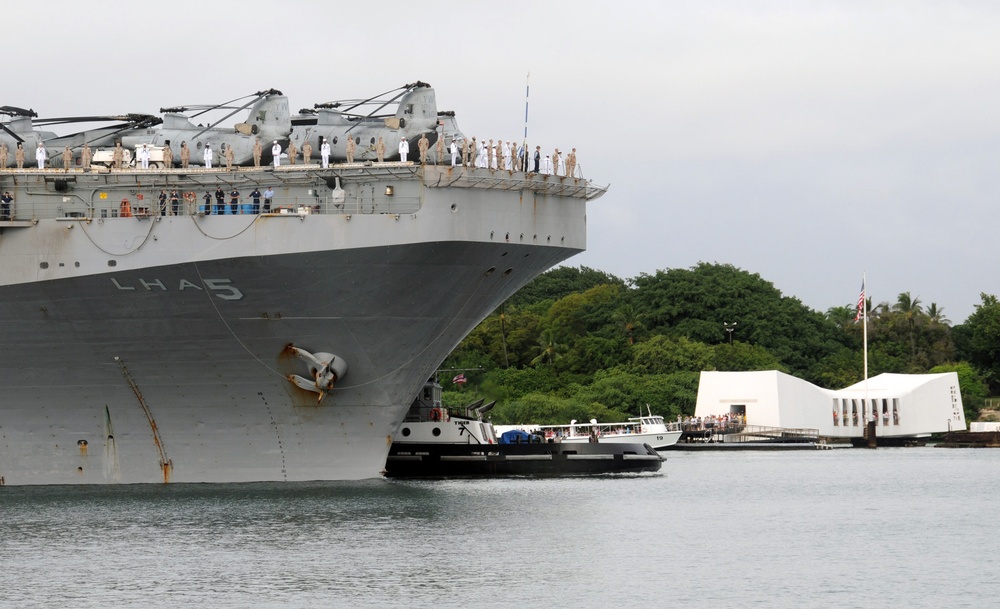 USS Peleliu arrives at Naval Station Pearl Harbor