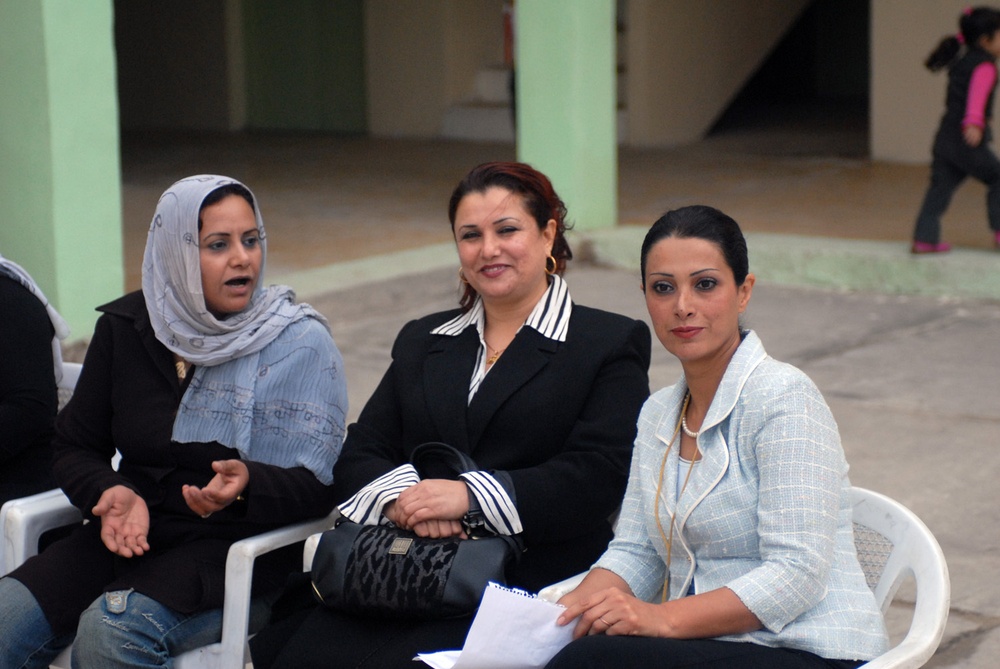 Al Tajadud children celebrate new school