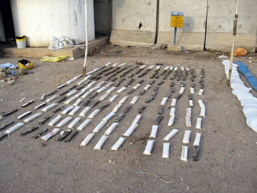 Iraqi army soldiers seize 2nd large weapons cache in Sadr City in week