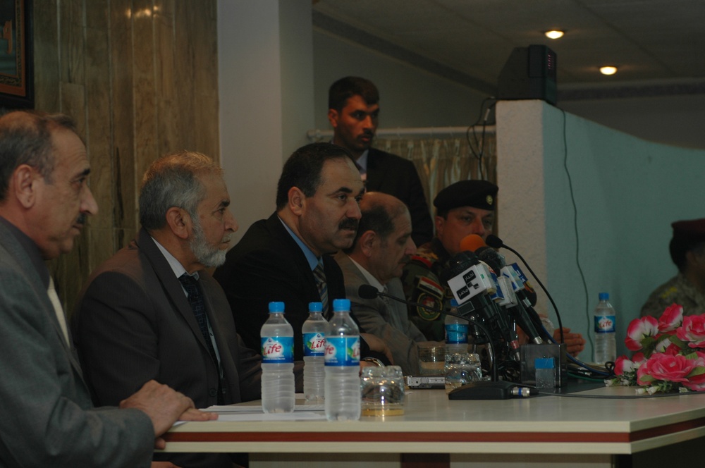 Deputy Prime Minister Brings Support to Mosul and Ninewa Province