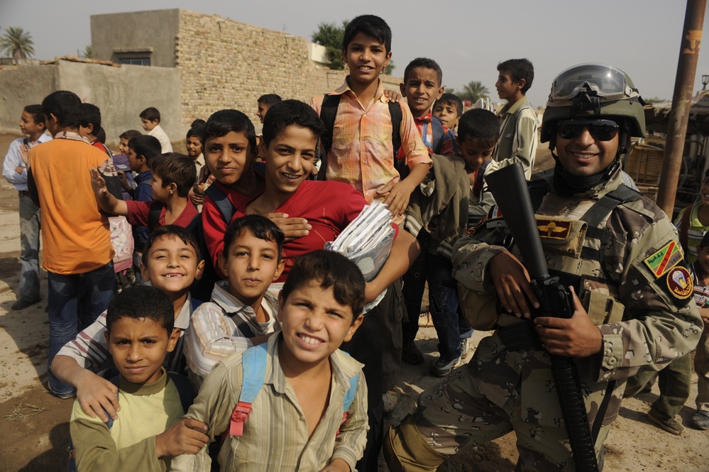 U.S., Iraqi army patrol Hamza