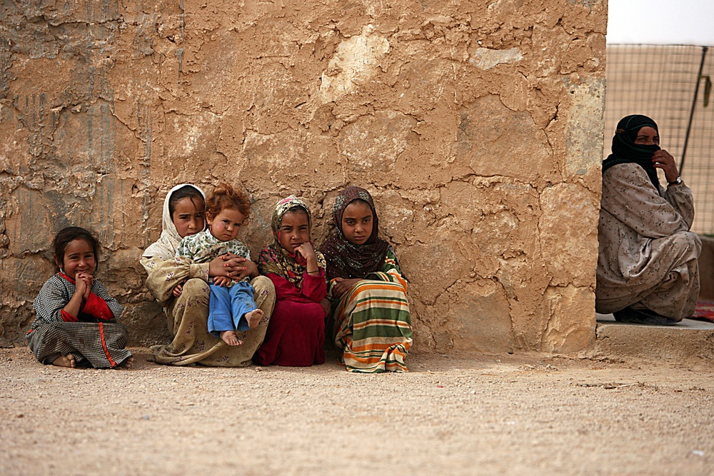 Transition team keeps watchful eye over Iraqi population