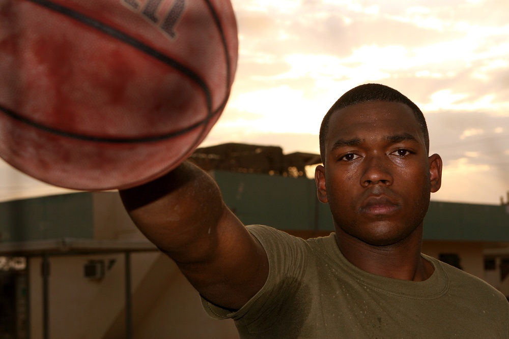 1st LAR Bn. Marine shoots to attain higher goal