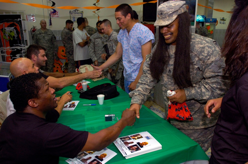 Multi-National Division - Baghdad Soldiers receive Halloween treat from mixed martial arts fighters