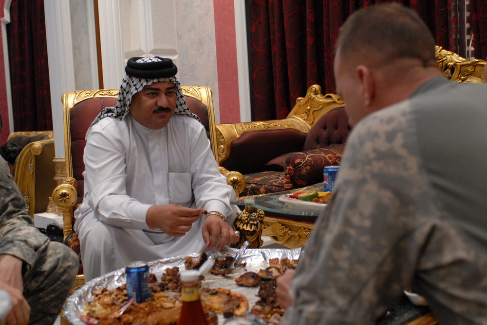 Striker Brigade commander dines with Sadr City Sheik
