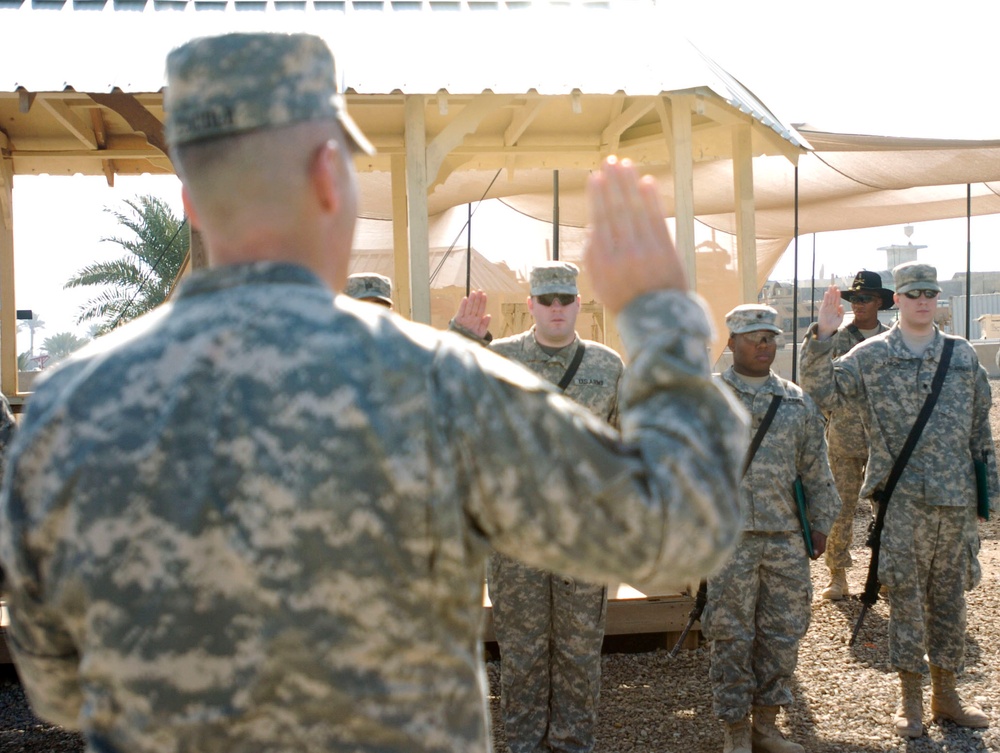 3rd Infantry Division commander visits deployed Soldiers