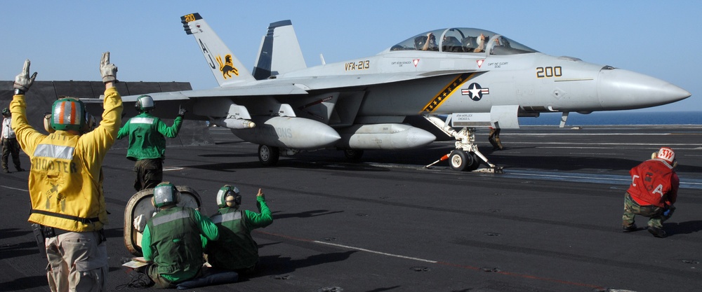 Aircraft launches aboard USS Theodore Roosevelt