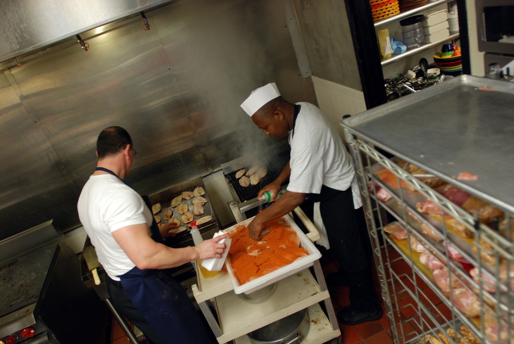 Robert Irvine Cooks for Troopers