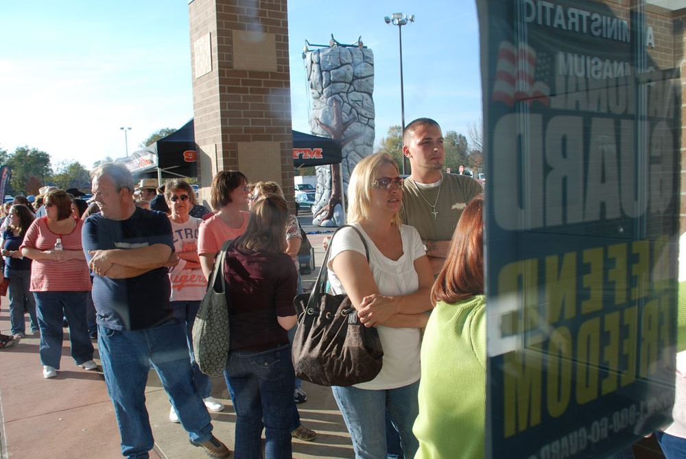 Indiana Guard, country artists help Morgan County