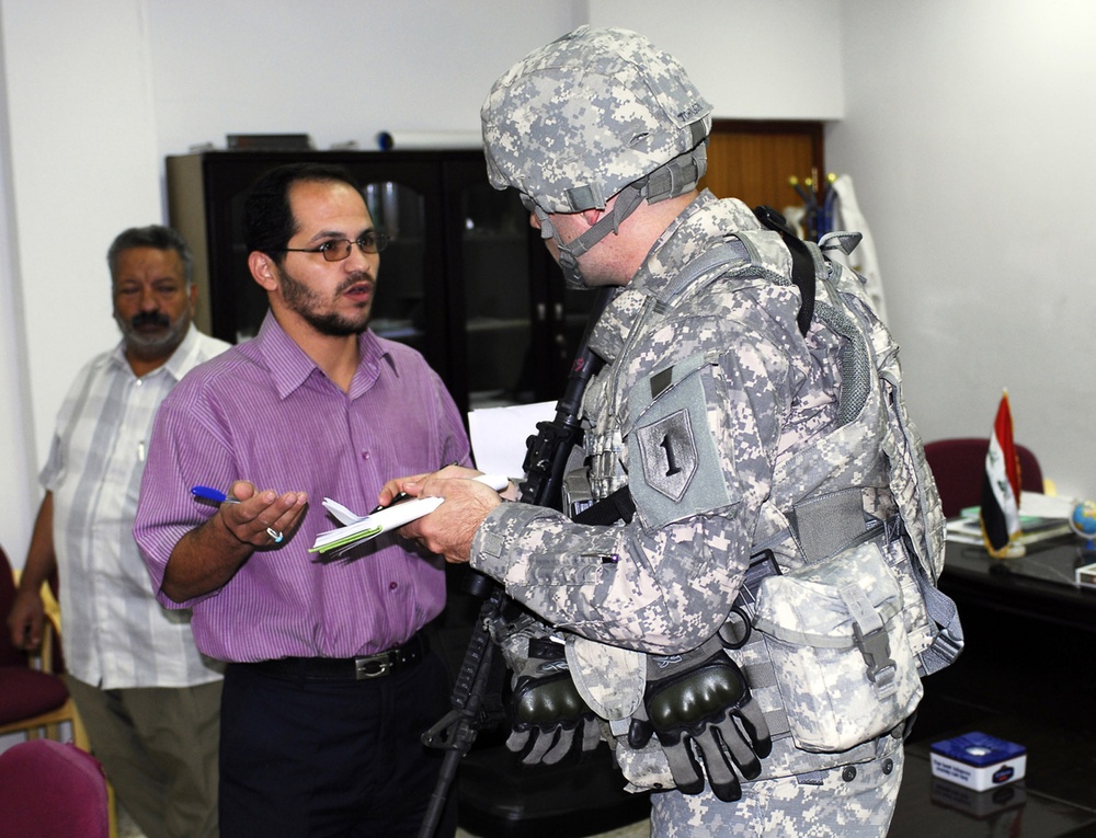 Dagger surgeon visits local clinics