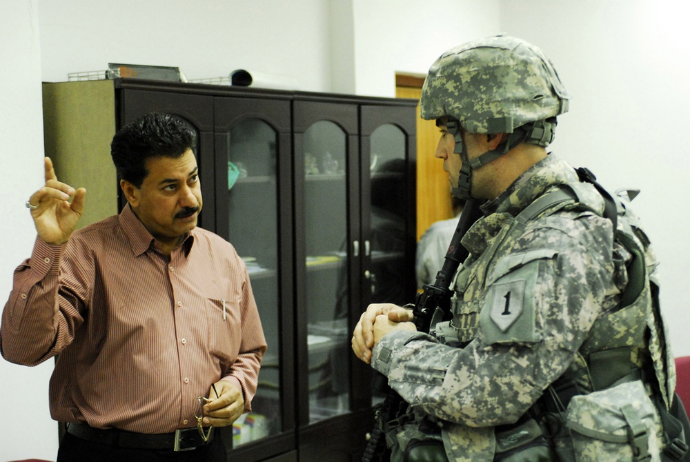 Dagger surgeon visits local clinics