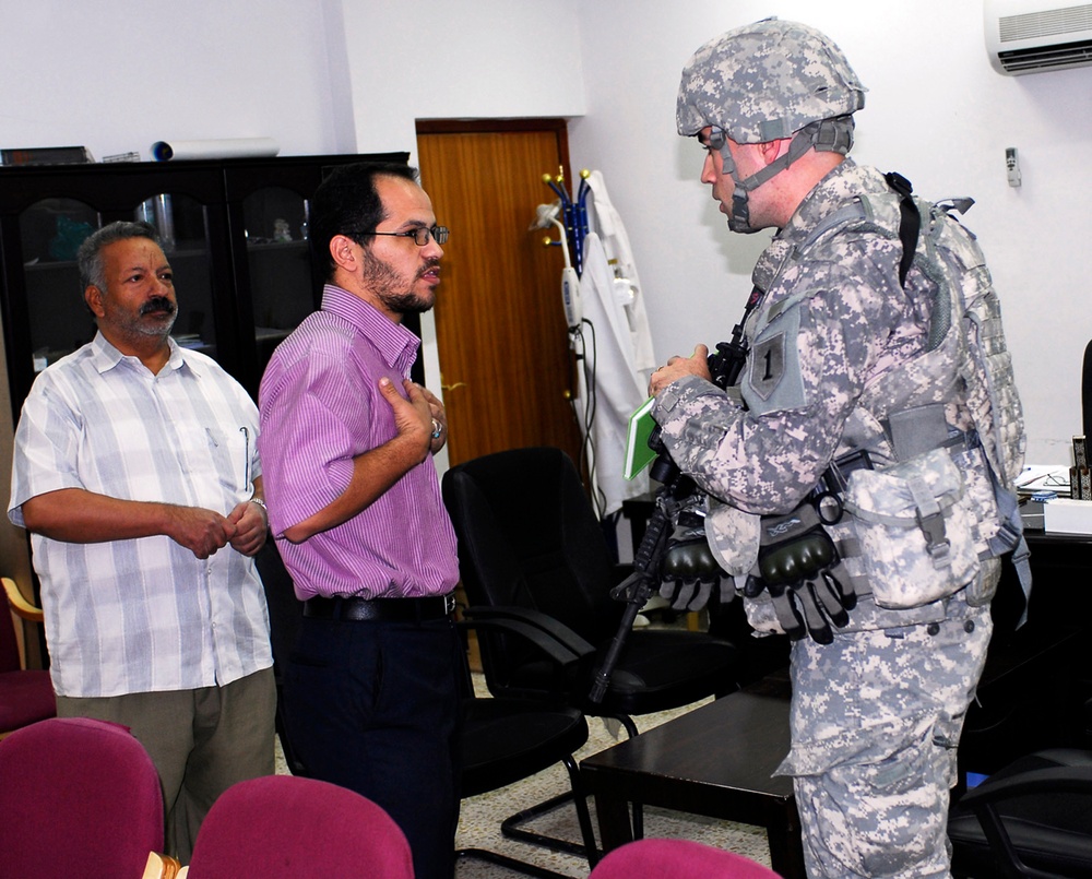 Dagger surgeon visits local clinics