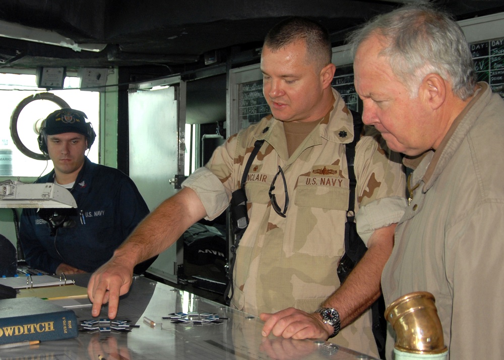 Landings, tours aboard USS Carter Hall