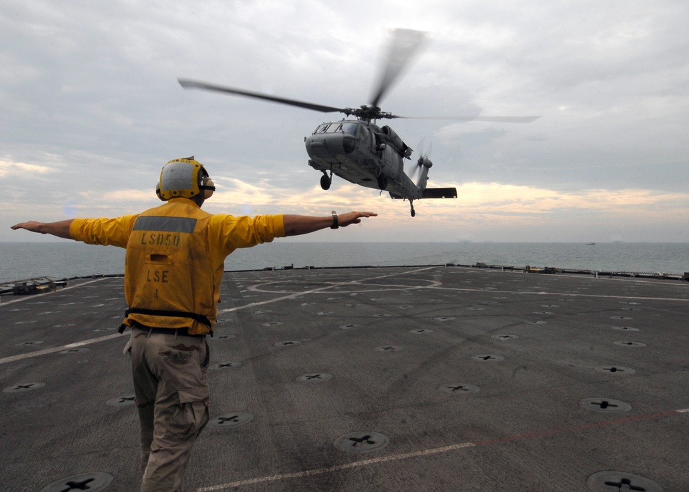 Landings, tours aboard USS Carter Hall