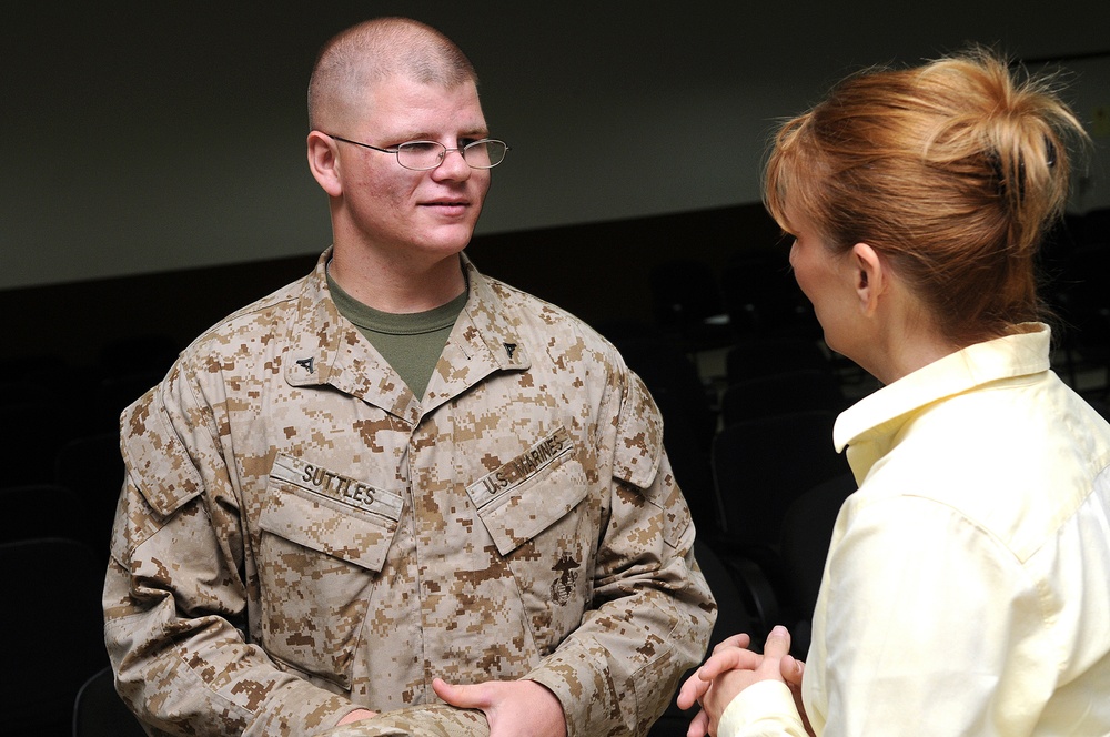 Marines celebrate birthday in Qatar