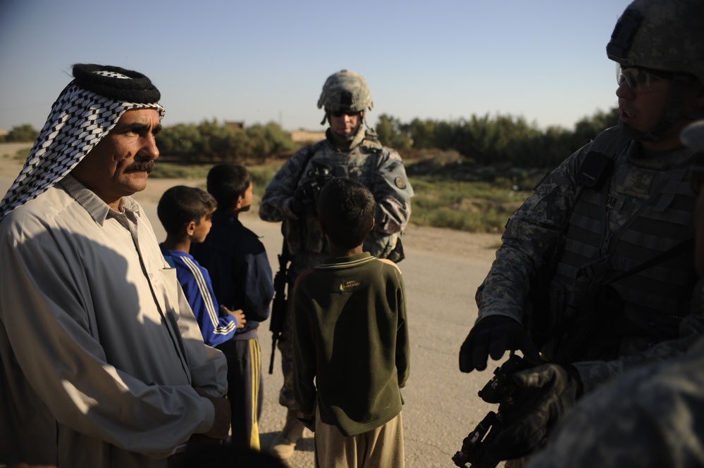 Leaflet Patrol in Diwaniyah