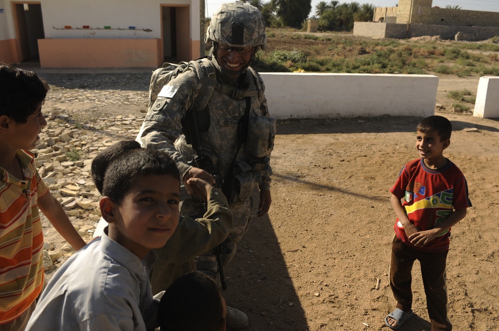 Leaflet Patrol in Diwaniyah