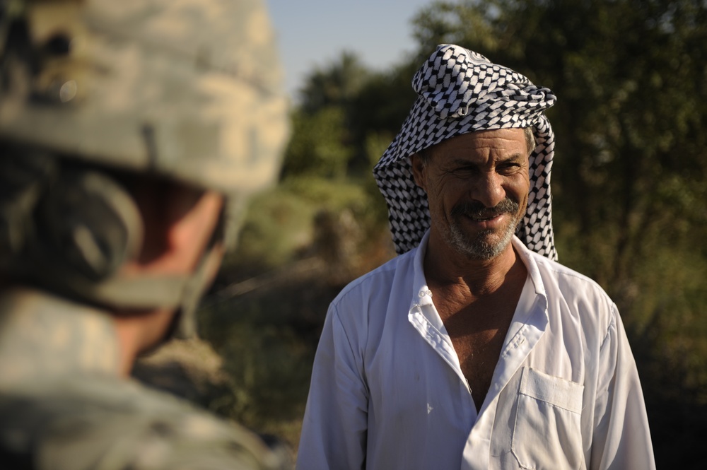 Leaflet Patrol in Diwaniyah