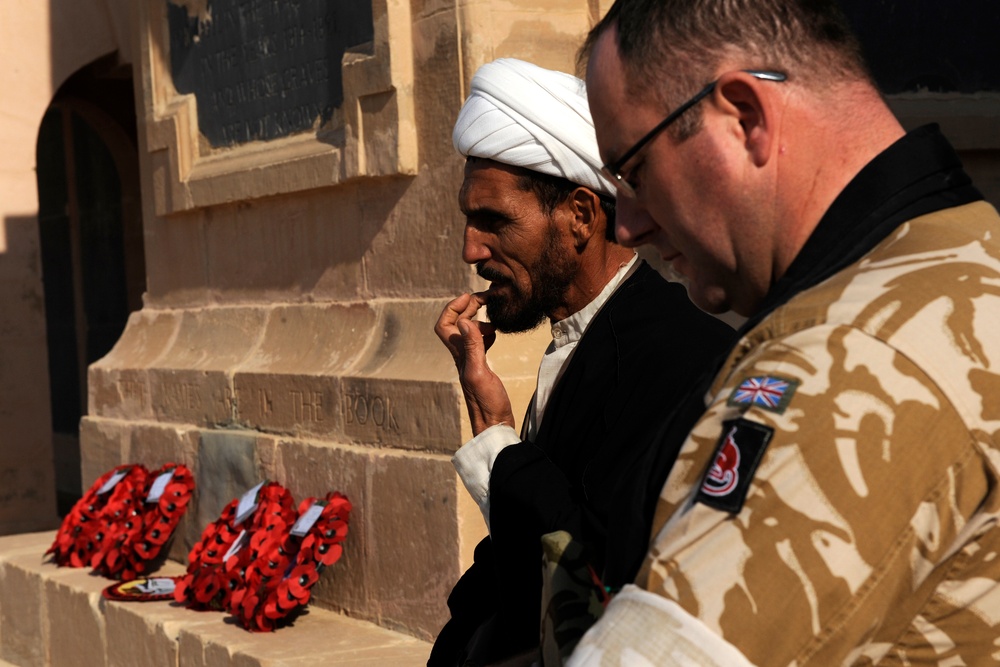 Iraqi army honors fallen soldiers at Commonwealth War Memorial