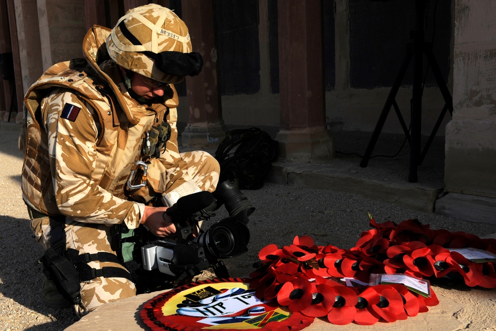 Iraqi army honors fallen soldiers at Commonwealth War Memorial