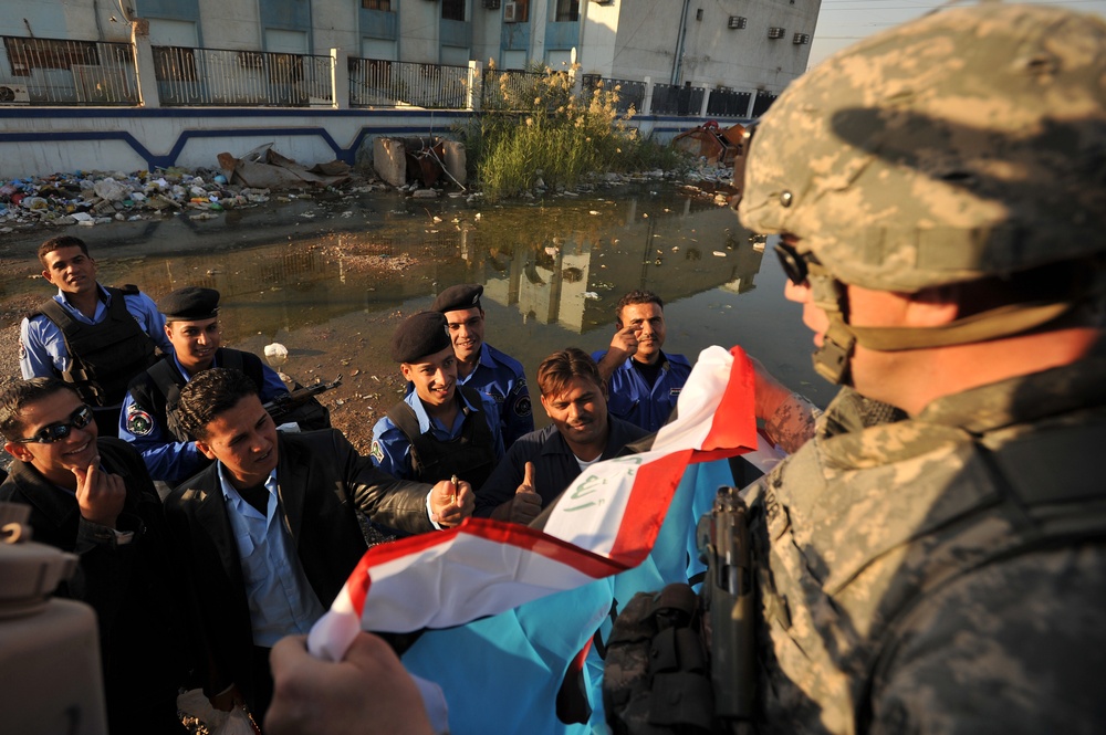 USAF Walking patrol in Al Bayaa