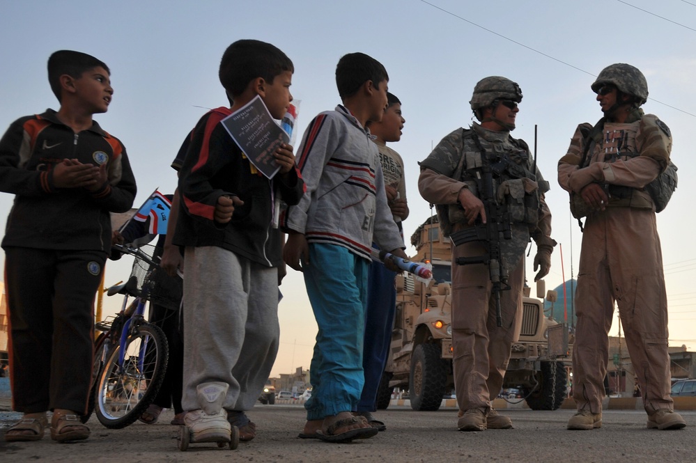 USAF Walking patrol in Al Bayaa