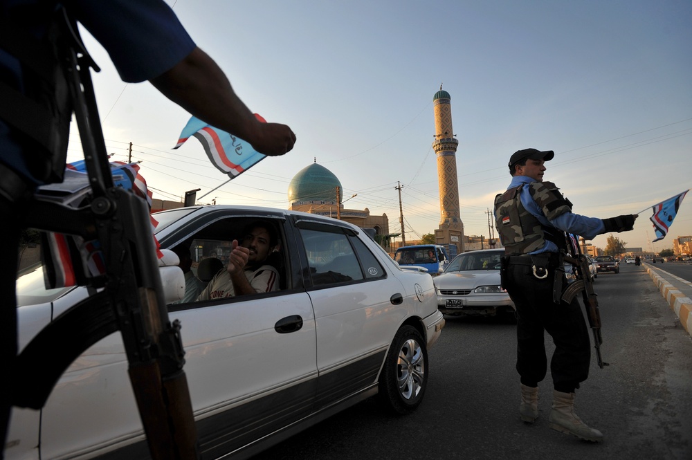 USAF Walking patrol in Al Bayaa