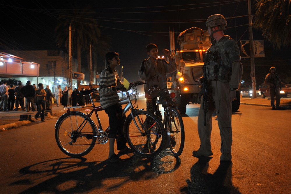 USAF Walking patrol in Al Bayaa