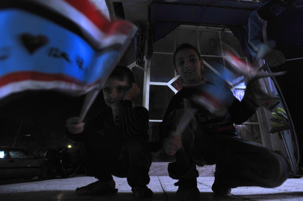 USAF Walking patrol in Al Bayaa