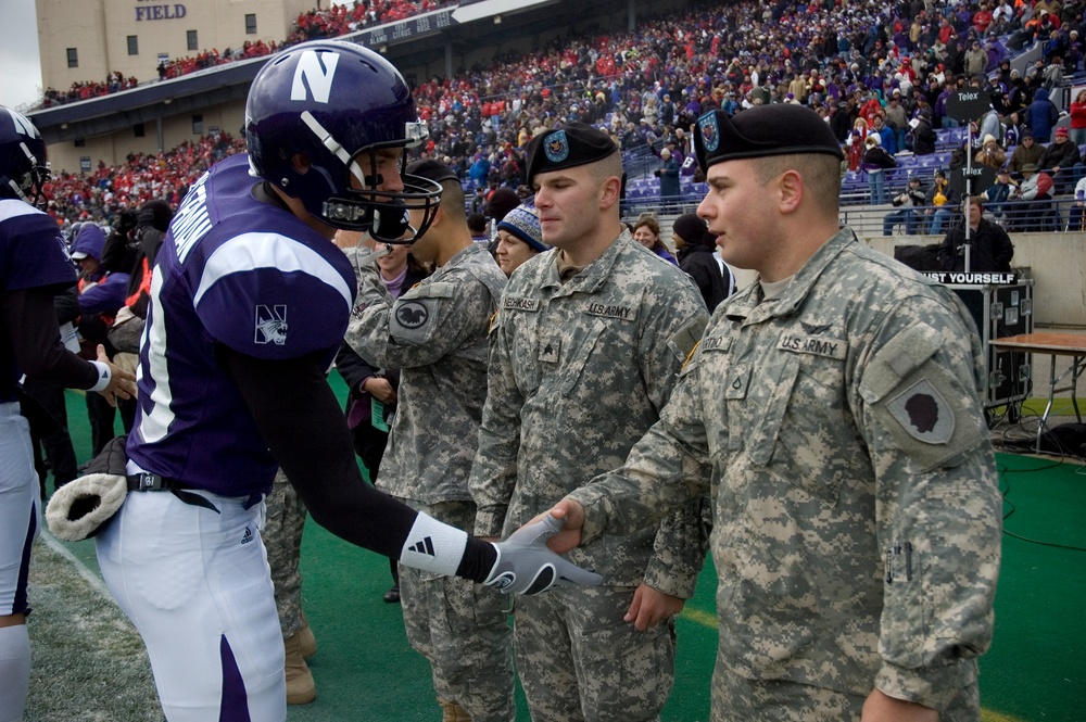 Soldiers Recognized at Northwestern University for Veterans Day