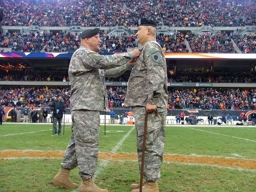 Soldiers and Other Service Members Recognized at the Chicago Bears Veterans Day Game