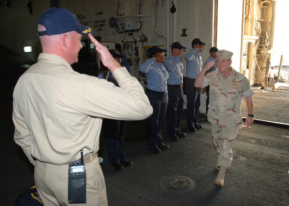 Vice Adm. Bill Gortney Visits USS San Antonio