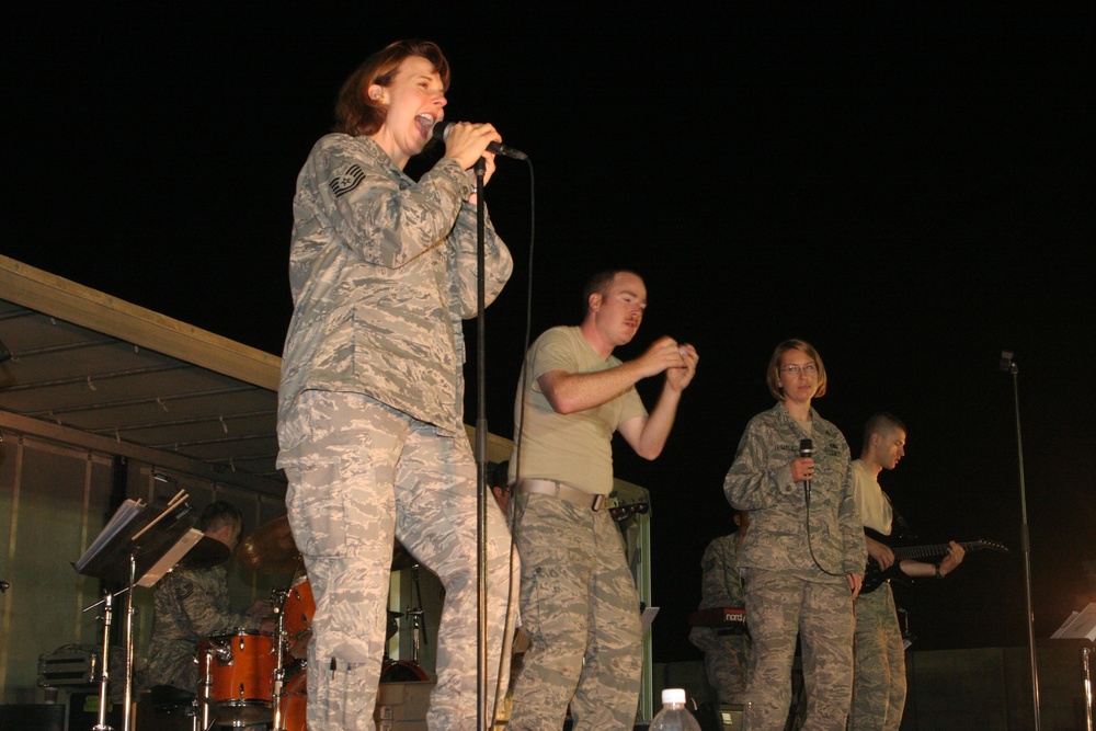 Air Force Band Entertains Fellow Service Members