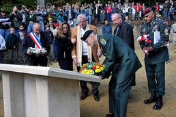 Paratrooper Walks Hallowed Ground of Sgt. York